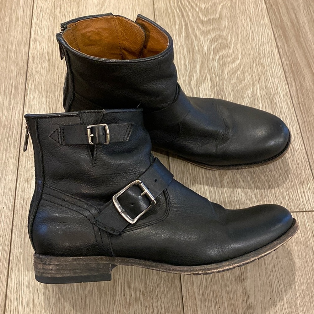 Frye Tyler Engineer Black Boots Women’s size 8.5